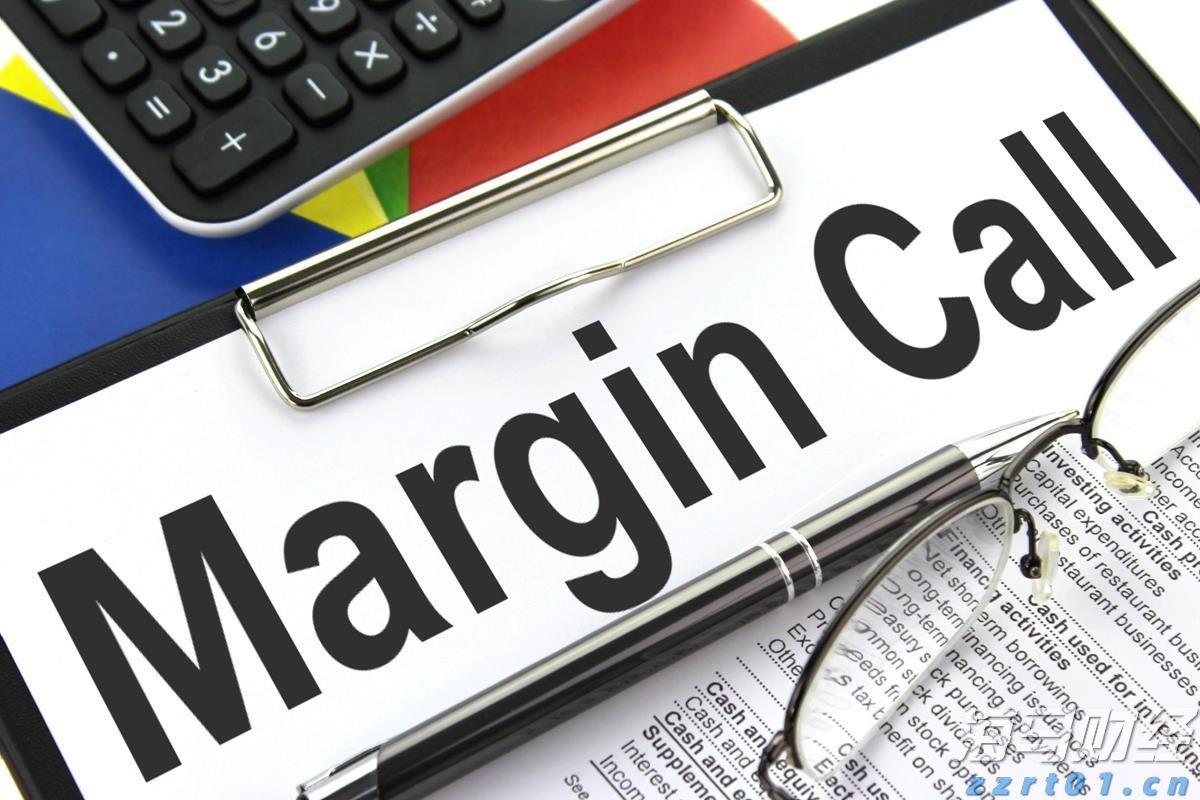 多部门联合执法 一举查扣16艘违反休渔规定船舶