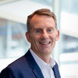 市工业和信息化局党组书记、局长陈晓东:锚定高质量发展 以实干开启新篇章